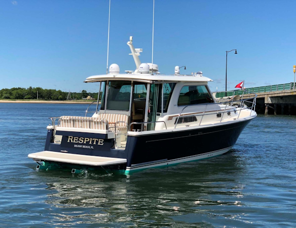 Sabre-38 Salon Express 2019-Respite Falmouth-Massachusetts-United States-1714439