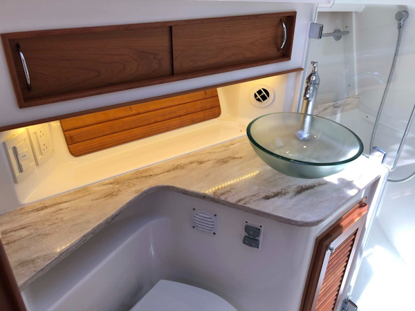 Sabre-38 Salon Express 2019-Respite Falmouth-Massachusetts-United States-1714407