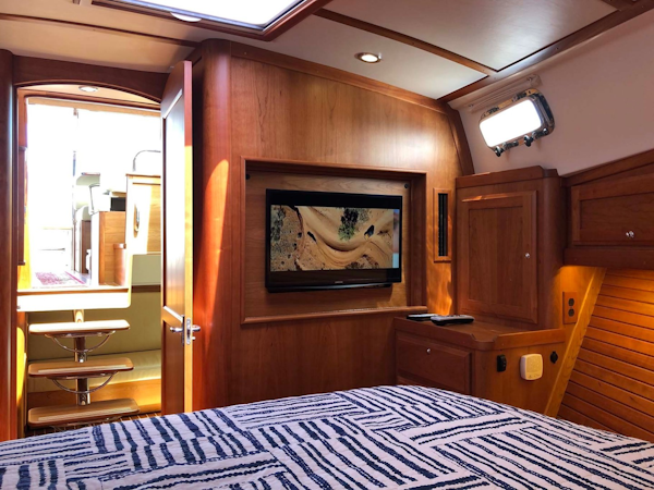 Sabre-38 Salon Express 2019-Respite Falmouth-Massachusetts-United States-1714401