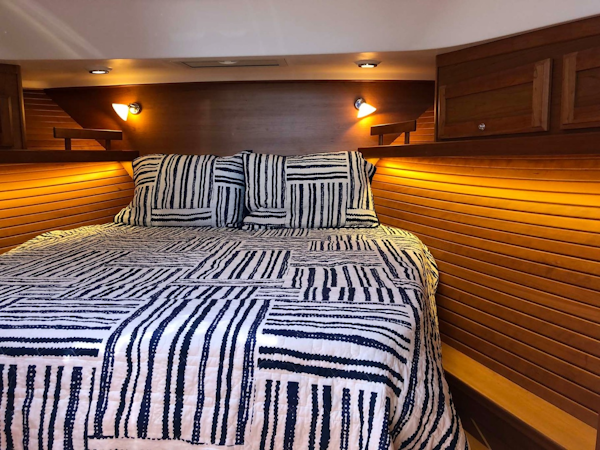 Sabre-38 Salon Express 2019-Respite Falmouth-Massachusetts-United States-1714403