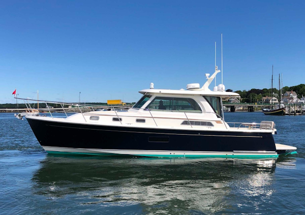 Sabre-38 Salon Express 2019-Respite Falmouth-Massachusetts-United States-1714443