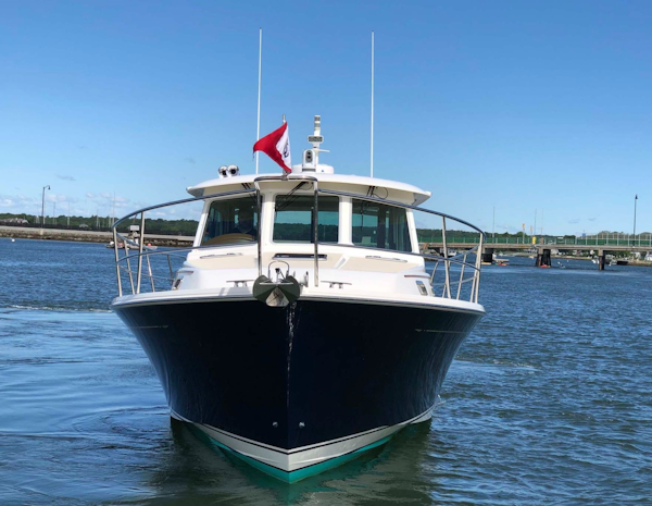 Sabre-38 Salon Express 2019-Respite Falmouth-Massachusetts-United States-1714380