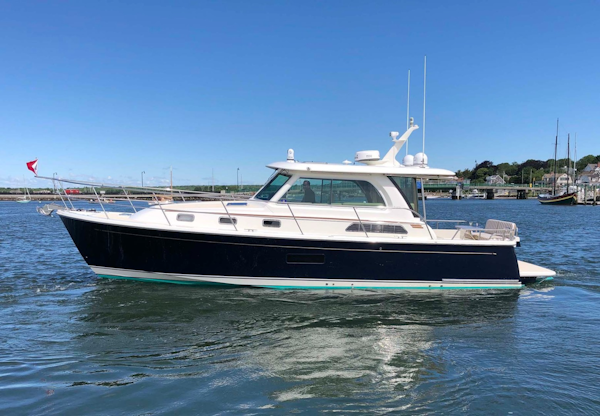 Sabre-38 Salon Express 2019-Respite Falmouth-Massachusetts-United States-1714378