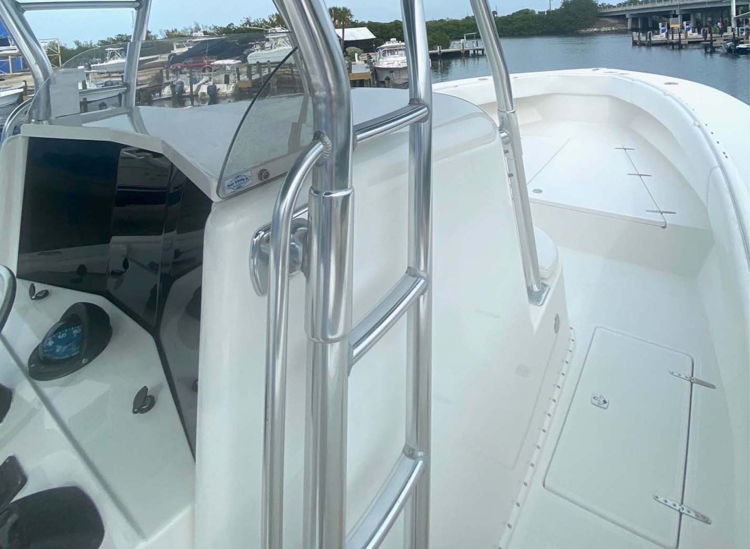 Venture-Center Console 2002 -Tavernier-Florida-United States-Ladder to 2nd Station-1710218 | Thumbnail