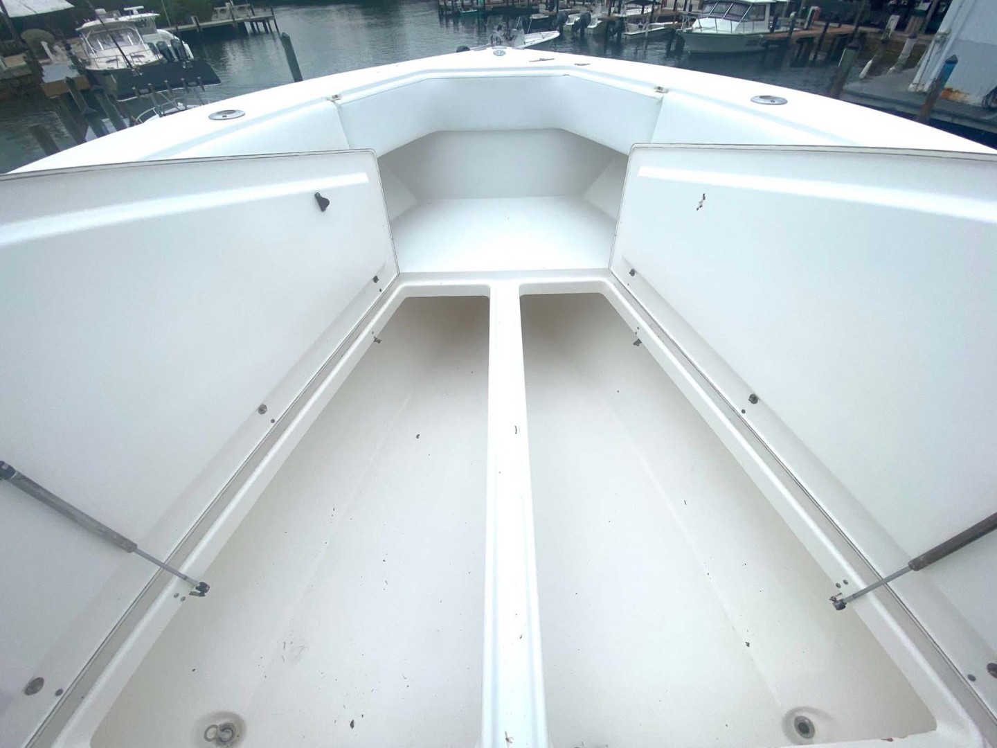 Venture-Center Console 2002 -Tavernier-Florida-United States-Bow Storage and Seating-1710214 | Thumbnail