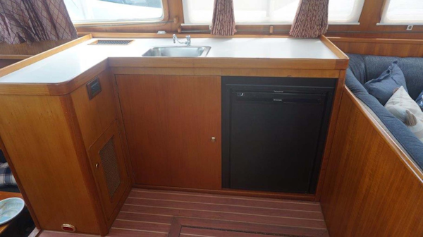 Little Harbor-WhisperJet Flybridge Cruiser 1999-Sheer Luck Marco Island-Florida-United States-SS Sink, Refrigerator and Ice Maker-1722812
