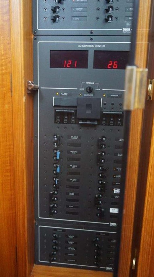 Little Harbor-WhisperJet Flybridge Cruiser 1999-Sheer Luck Marco Island-Florida-United States-Distribution Panel-1722826