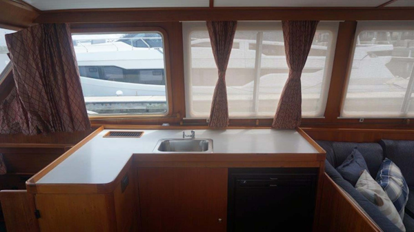 Little Harbor-WhisperJet Flybridge Cruiser 1999-Sheer Luck Marco Island-Florida-United States-Window Details-1722811
