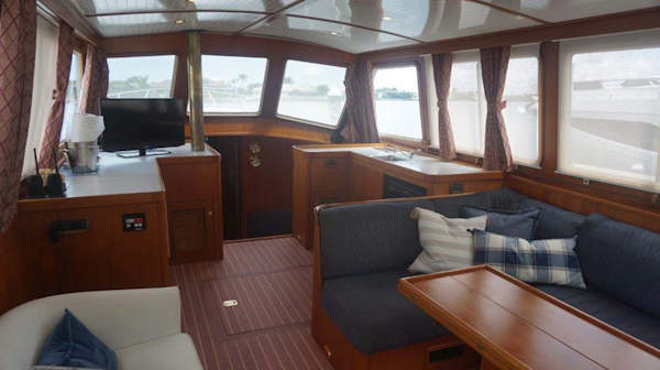 Little Harbor-WhisperJet Flybridge Cruiser 1999-Sheer Luck Marco Island-Florida-United States-Salon Starboard Forward-1722816