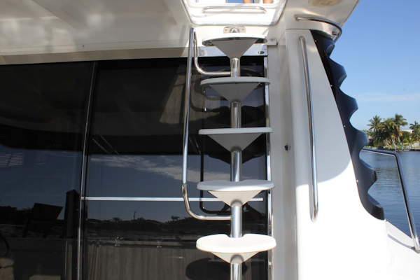 Carver-53 Voyager 1998-Sitting Duck Cape Coral-Florida-United States Cockpit Bridge Steps-1724559