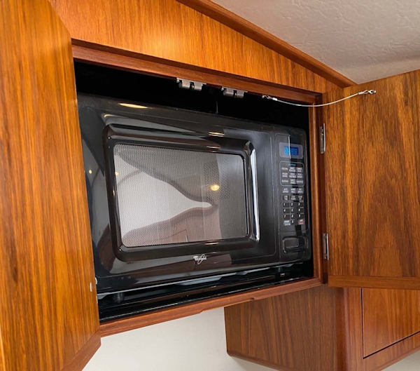 Custom-Billy Knowles Express 2001-FLeetwood Key Largo-Florida-United States Galley Microwave-1724703