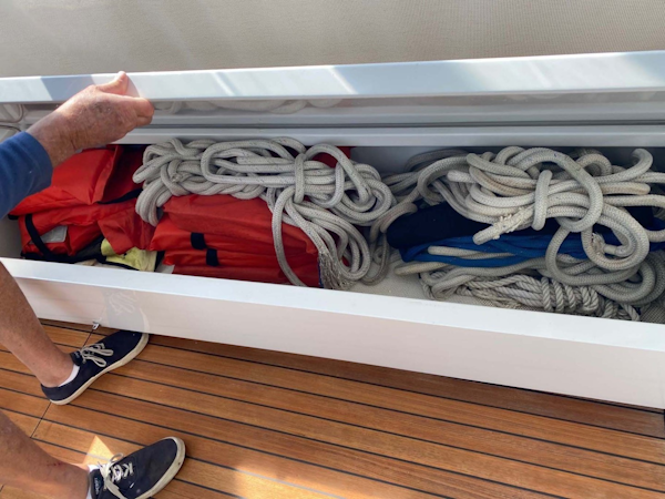 Custom-Billy Knowles Express 2001-FLeetwood Key Largo-Florida-United States Rope Storage-1724715