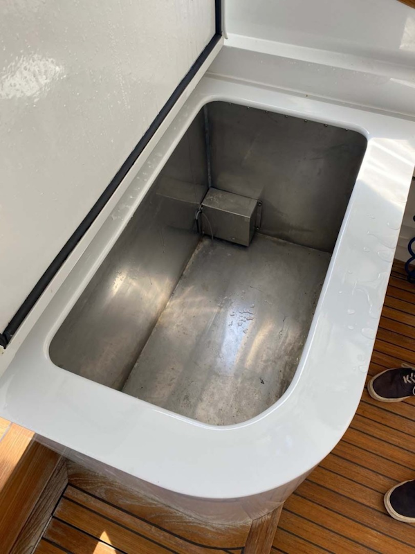 Custom-Billy Knowles Express 2001-FLeetwood Key Largo-Florida-United States-Stainless Lined Cockpit Refrigerator-1724721