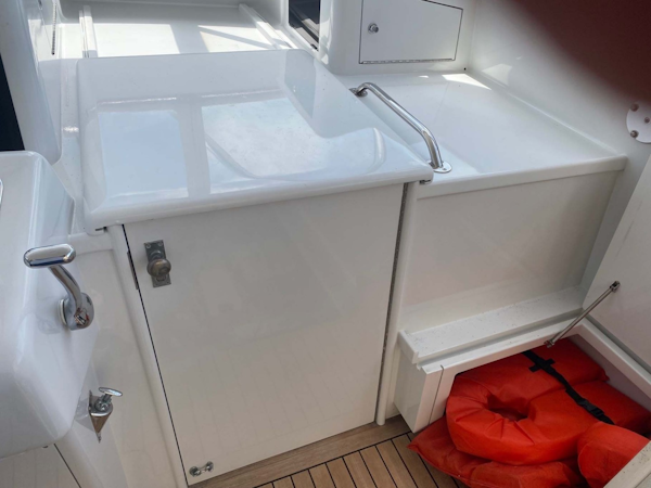 Custom-Billy Knowles Express 2001-FLeetwood Key Largo-Florida-United States Cabin Entry-1724714