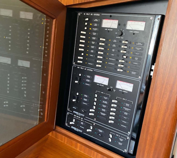 Custom-Billy Knowles Express 2001-FLeetwood Key Largo-Florida-United States-Distribution Panel-1724700