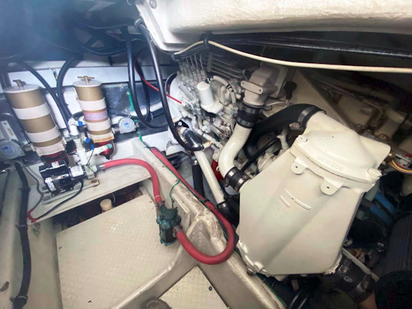 Maxum-4600 SCB 2000-Four Cs Seattle-Washington-United States-Starboard Engine-1726721