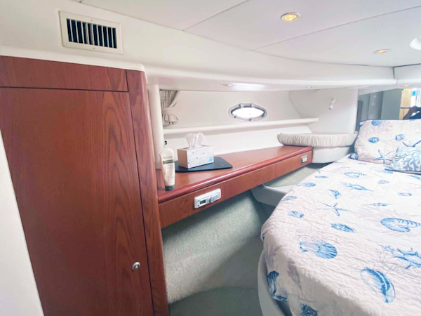 Maxum-4600 SCB 2000-Four Cs Seattle-Washington-United States-Master Stateroom Port-1726707