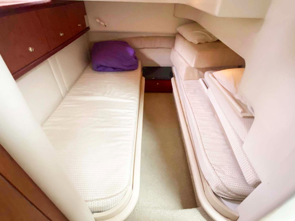 Maxum-4600 SCB 2000-Four Cs Seattle-Washington-United States-Guest Cabin-1726710