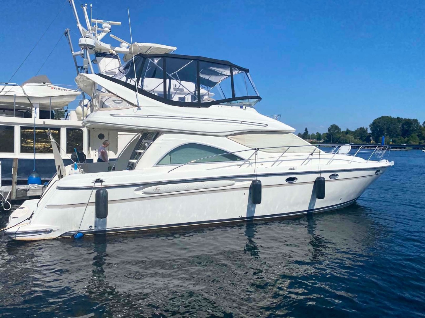 Maxum-4600 SCB 2000-Four Cs Seattle-Washington-United States-Starboard Profile-1726569 | Thumbnail