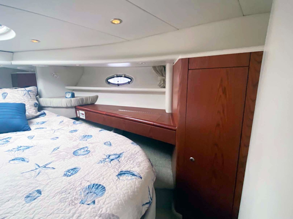 Maxum-4600 SCB 2000-Four Cs Seattle-Washington-United States-Master Stateroom Starboard-1726708