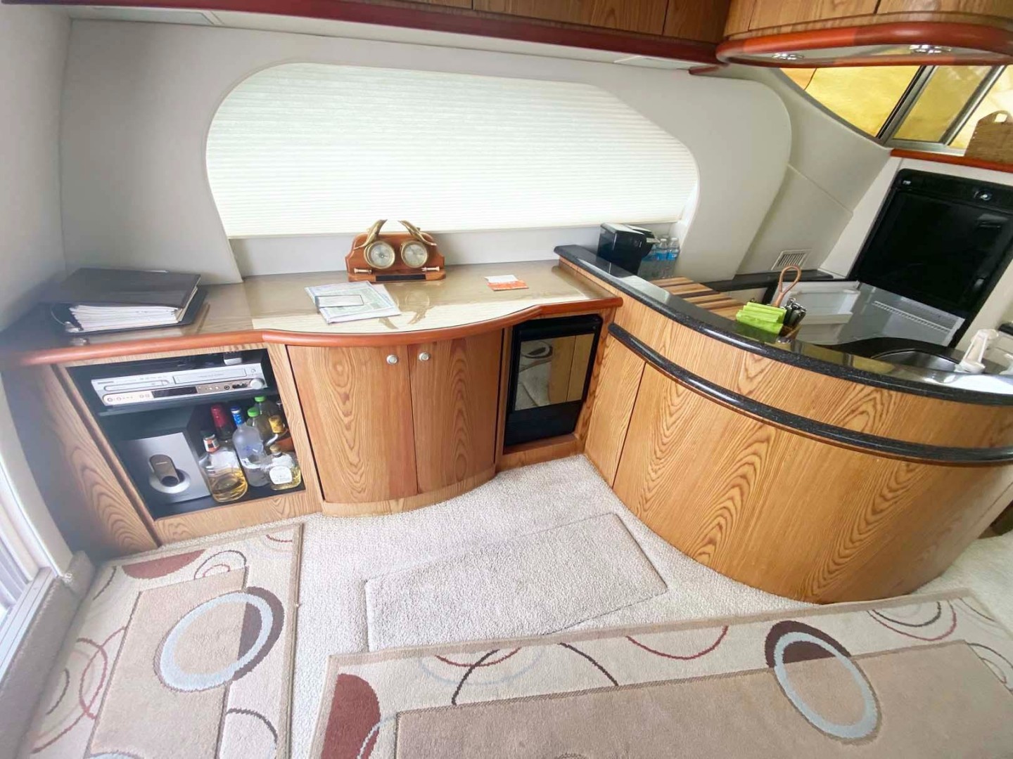 Maxum-4600 SCB 2000-Four Cs Seattle-Washington-United States-Main Salon Port-1726696 | Thumbnail