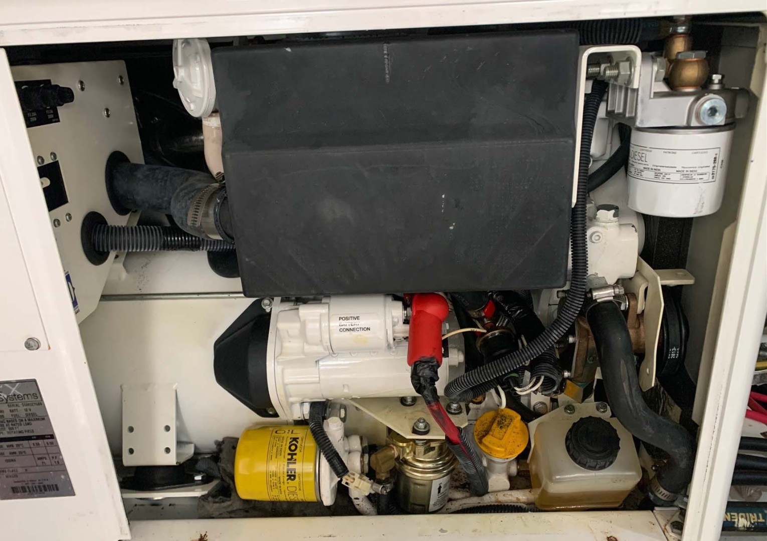 Carver-C40 Command Bridge 2014-FINAL TOUCH Charlestown-Massachusetts-United States-Genset Enclosure Open CLEAN!!-1728553 | Thumbnail