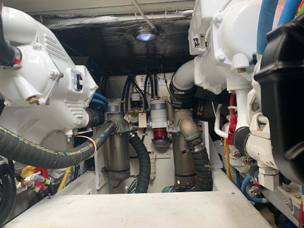 Carver-C40 Command Bridge 2014-FINAL TOUCH Charlestown-Massachusetts-United States-Engine Room Forward View-1728549