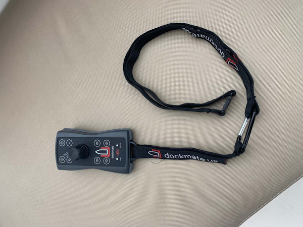 Carver-C40 Command Bridge 2014-FINAL TOUCH Charlestown-Massachusetts-United States-Dockmaster Full Authority Wireless Remote Control-1728539
