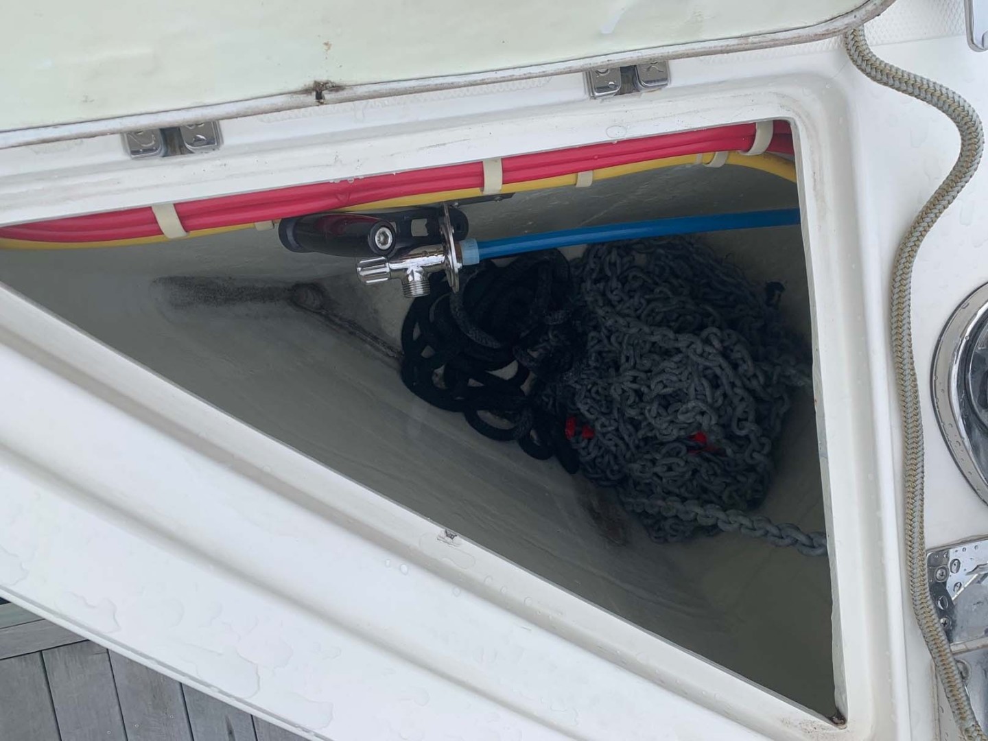 Carver-C40 Command Bridge 2014-FINAL TOUCH Charlestown-Massachusetts-United States-Anchor Rode Locker with Wash Down-1728521 | Thumbnail