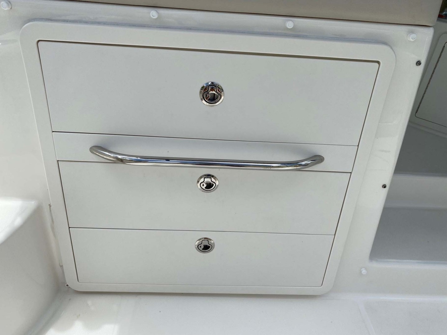 Boston Whaler-315 Conquest 2018 -Key Largo-Florida-United States-Tackle Drawers-1733288 | Thumbnail