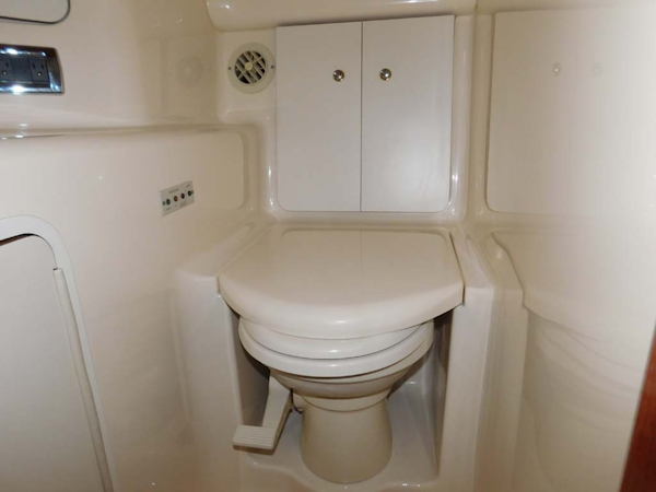 Sea Ray-420 Aft Cabin Motor Yacht 2002-TRAVELER Merritt Island-Florida-United States-Aft Head-1749403