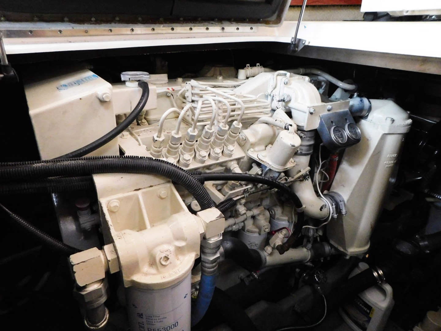 Sea Ray-420 Aft Cabin Motor Yacht 2002-TRAVELER Merritt Island-Florida-United States-Starboard Engine-1749450 | Thumbnail