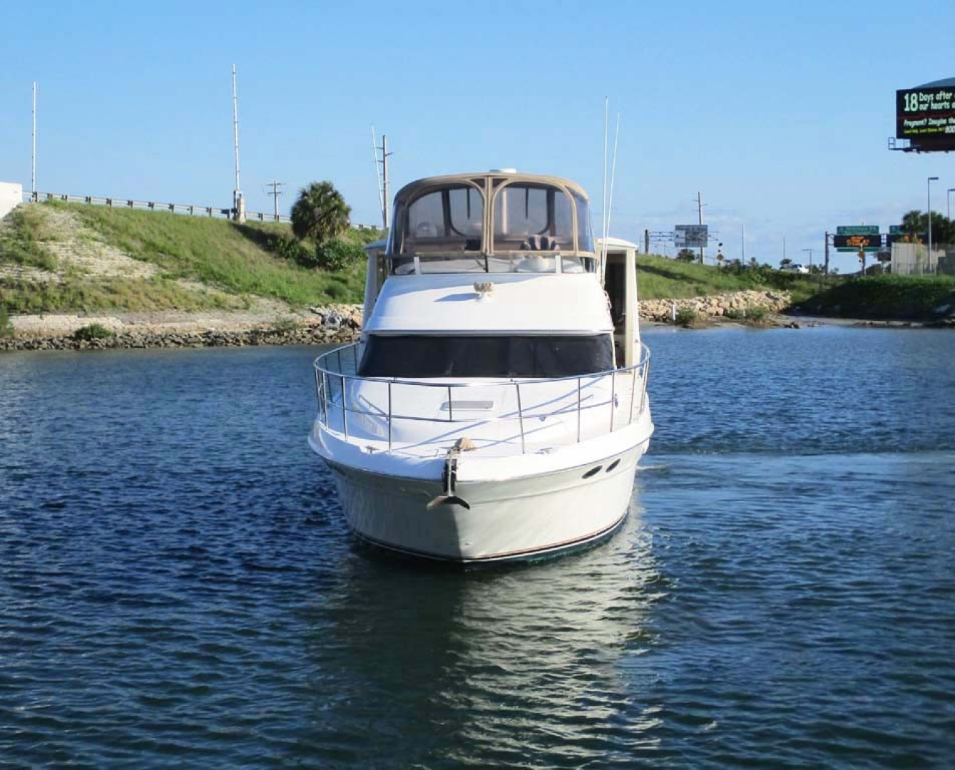 Sea Ray-420 Aft Cabin Motor Yacht 2002-TRAVELER Merritt Island-Florida-United States-Bow-1749413 | Thumbnail
