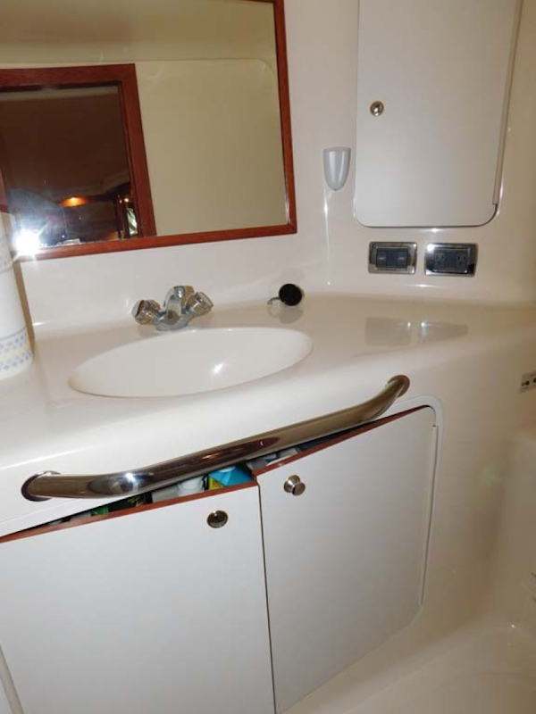 Sea Ray-420 Aft Cabin Motor Yacht 2002-TRAVELER Merritt Island-Florida-United States-Aft Stateroom Vanity-1749404