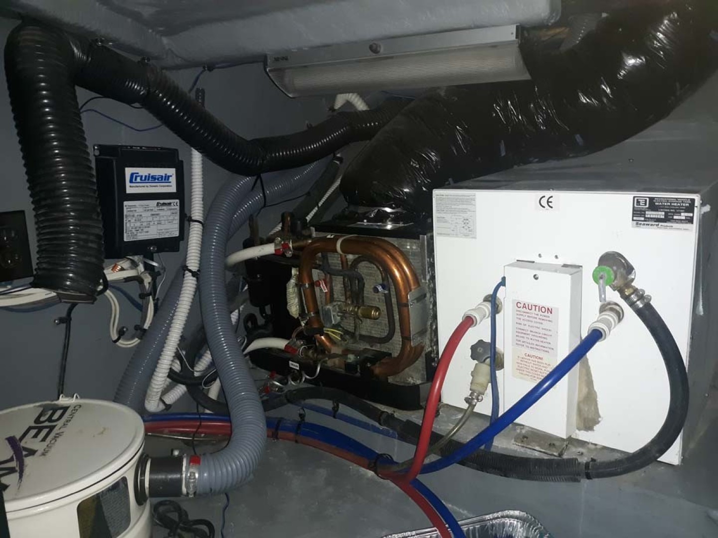 Sea Ray-420 Aft Cabin Motor Yacht 2002-TRAVELER Merritt Island-Florida-United States-Cruiseair and Hot Water Heater-1749449 | Thumbnail