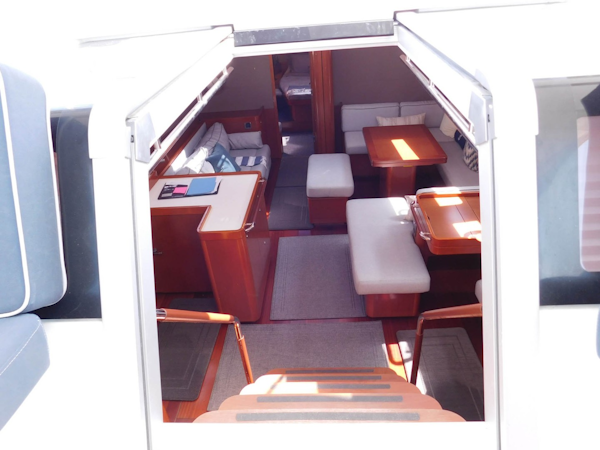 Beneteau-Oceanis 60 2016-Sweet Dreams Cape Canaveral-Florida-United States-Cabin Entry-1749680