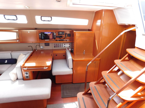 Beneteau-Oceanis 60 2016-Sweet Dreams Cape Canaveral-Florida-United States-Navigation Table to Starboard-1749691