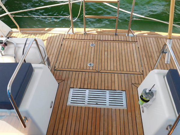 Beneteau-Oceanis 60 2016-Sweet Dreams Cape Canaveral-Florida-United States-Open Access, Stainless Lifelines, Stainless Step Down Ladder With Teak Steps, Stainless Swim Ladder-1749745