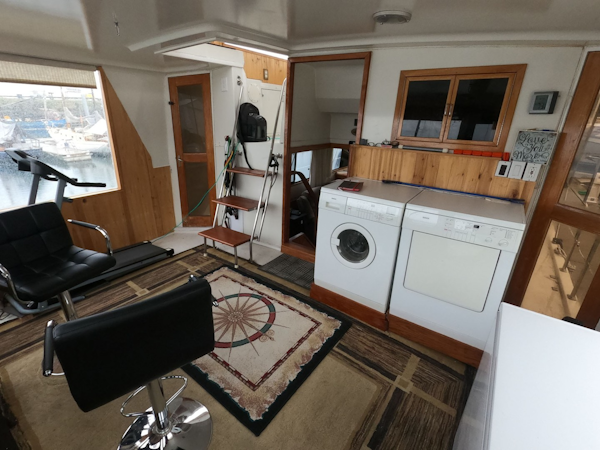 Californian-52 Cockpit Motor Yacht 1990-Thisle Dew Port Angeles-Washington-United States-Aft Deck Bosch Stackable Washer-Dryer-1776695
