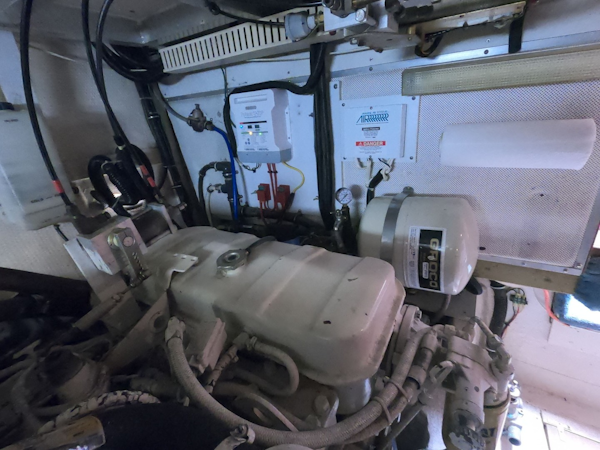 Californian-52 Cockpit Motor Yacht 1990-Thisle Dew Port Angeles-Washington-United States-Engine Room-1776701
