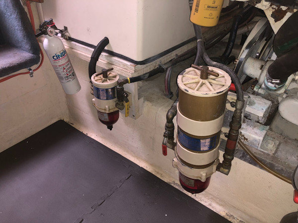 Californian-52 Cockpit Motor Yacht 1990-Thisle Dew Port Angeles-Washington-United States-Engine and Generator Filters-1776702