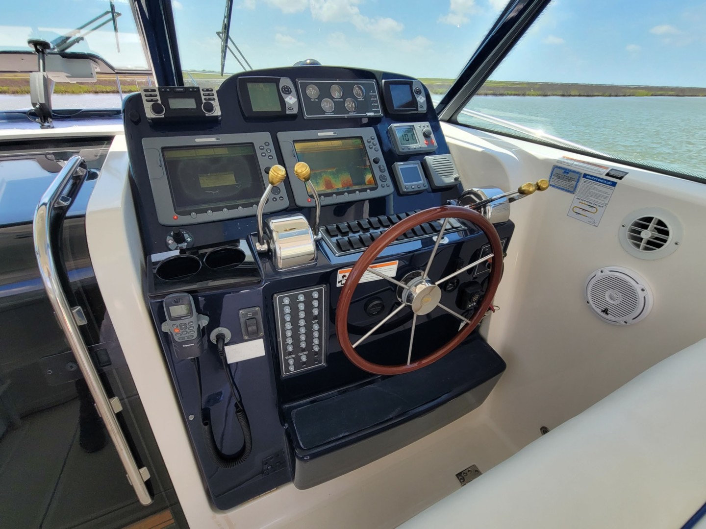 Tiara Yachts-3800 Open 2007-Final Verdict Rockport-Texas-United States-Helm-1778473 | Thumbnail