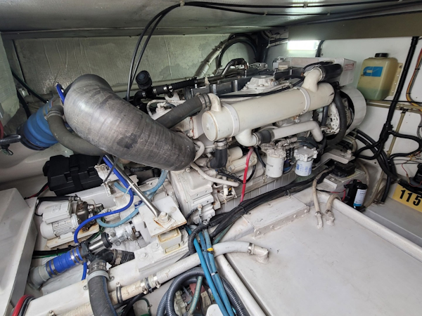 Liberty-Express Sportfish 2003-Silver Fox II Marathon-Florida-United States-Engine Room-1780351