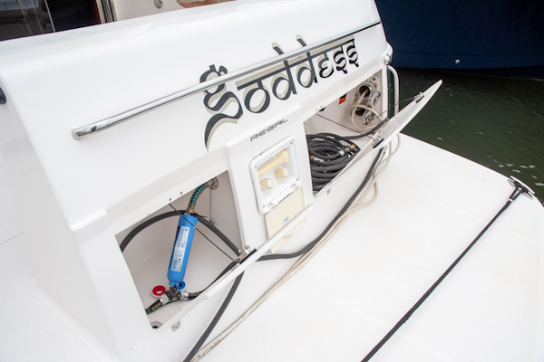 Regal-3880 Commodore Sedan 2006-Goddess Mount Pleasant-South Carolina-United States-Transom Storage-1783002