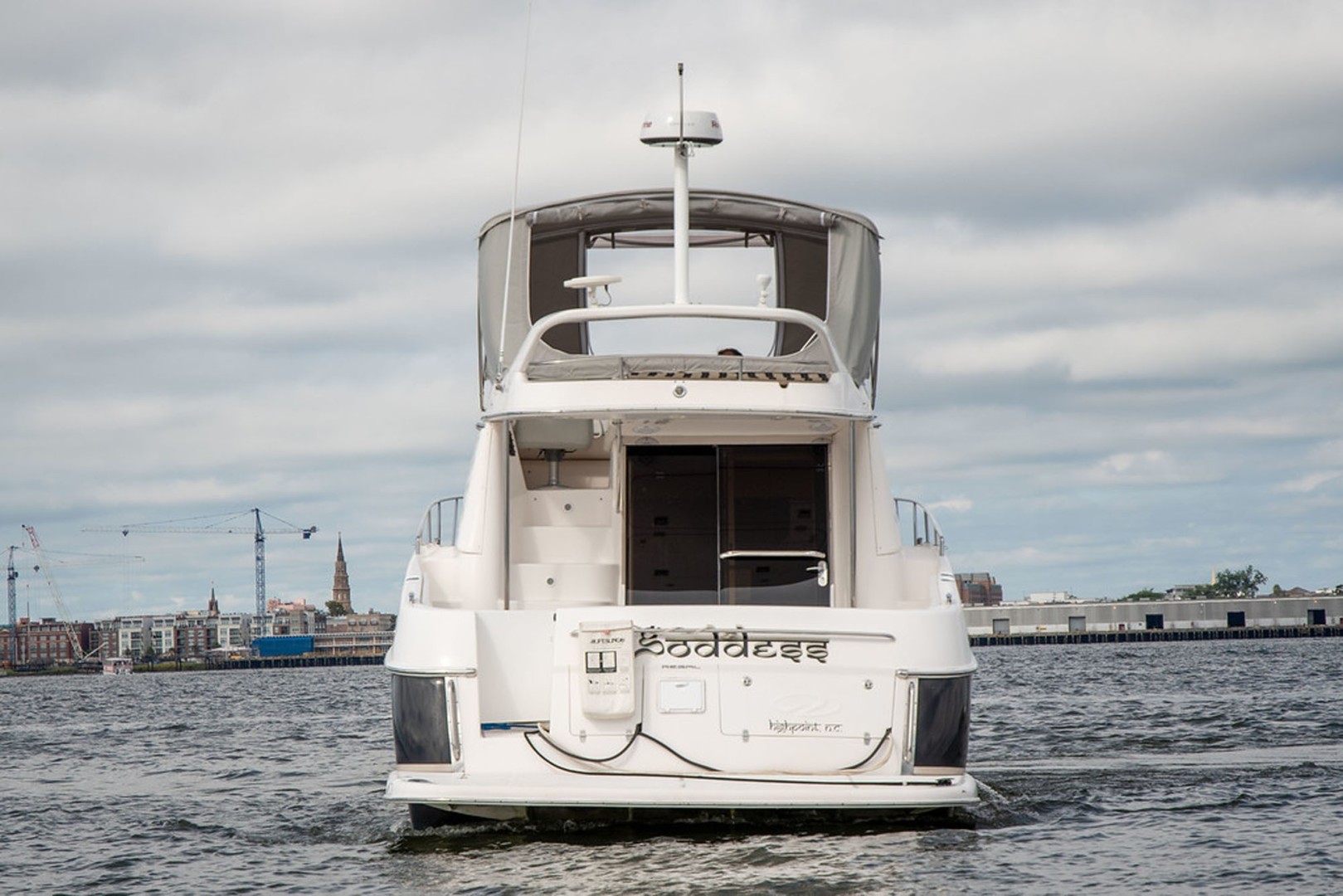 Regal-3880 Commodore Sedan 2006-Goddess Mount Pleasant-South Carolina-United States-Stern View-1783004 | Thumbnail