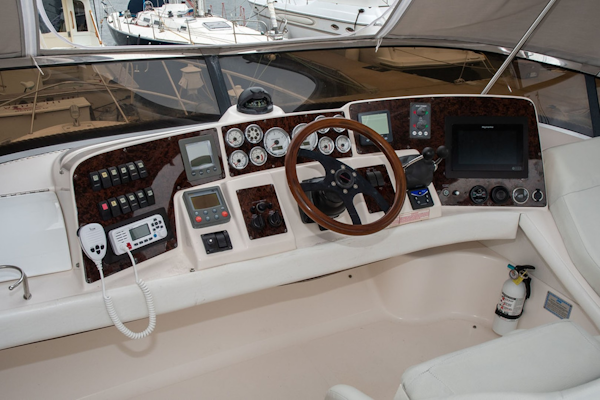 Regal-3880 Commodore Sedan 2006-Goddess Mount Pleasant-South Carolina-United States-Helm from Port-1782978