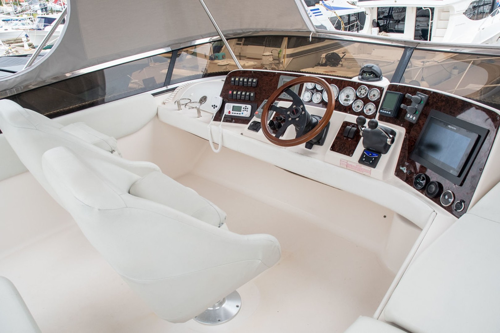 Regal-3880 Commodore Sedan 2006-Goddess Mount Pleasant-South Carolina-United States-Helm from Starboard-1782980 | Thumbnail