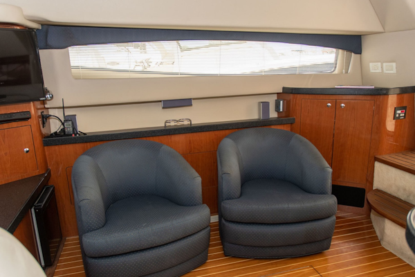 Regal-3880 Commodore Sedan 2006-Goddess Mount Pleasant-South Carolina-United States-2 Overstuffed Barrel Chairs to Starboard-1782956