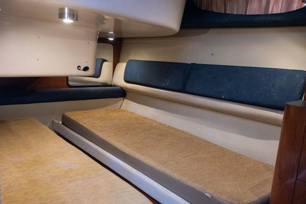 Regal-3880 Commodore Sedan 2006-Goddess Mount Pleasant-South Carolina-United States-Guest Stateroom  Twin Berths-1782972