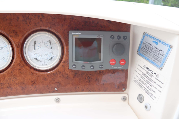 Silverton-Sport Bridge 380 2005-Koncubine Apollo Beach-Florida-United States-Helm Electronics and Gauges-1784226